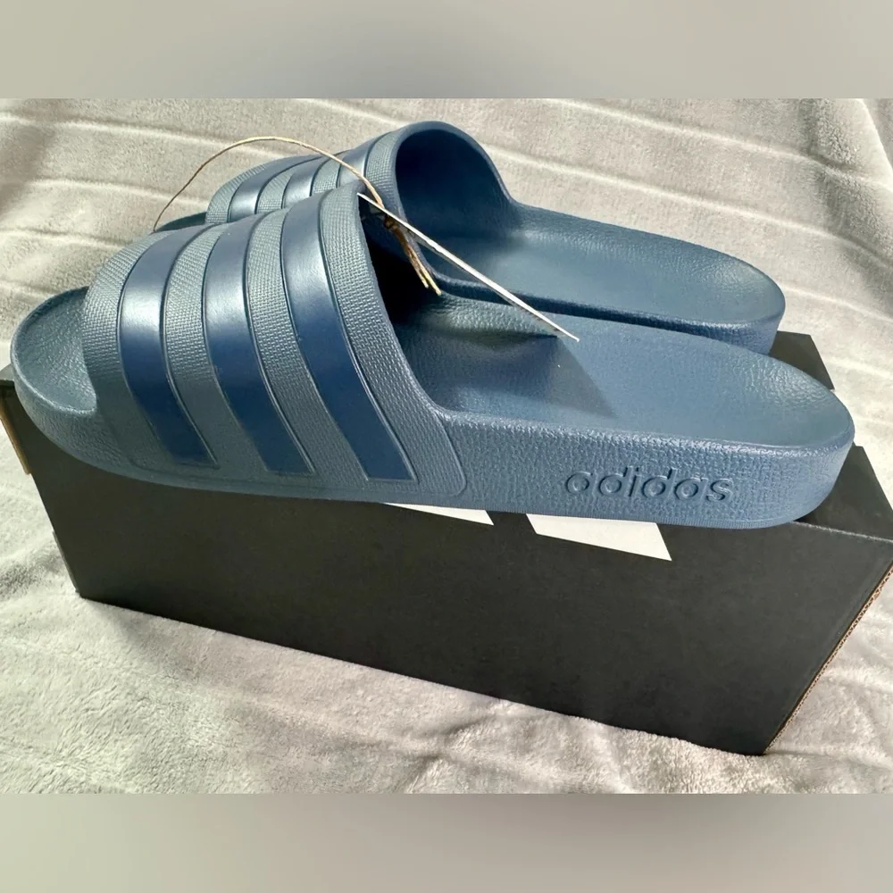 Adidas Adilette Aqua Navy Men’s Slides Size 11 - Picture 5 of 10